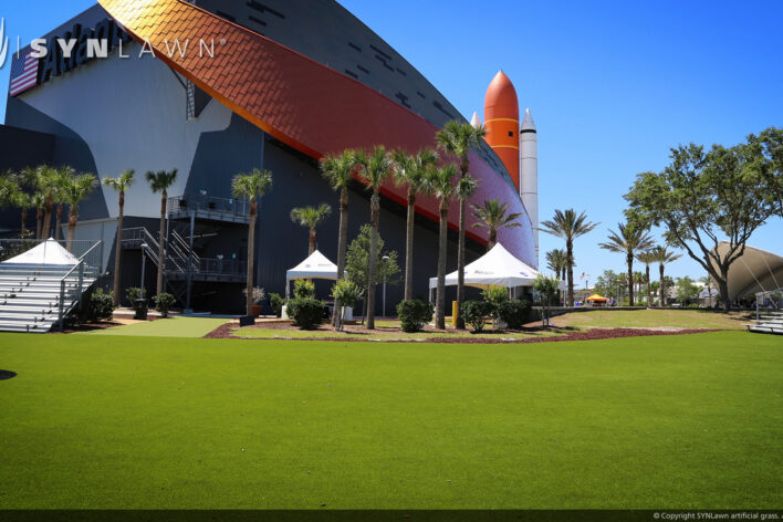 image of SYNLawn Edmonton CA commercial artificial grass for theme parks